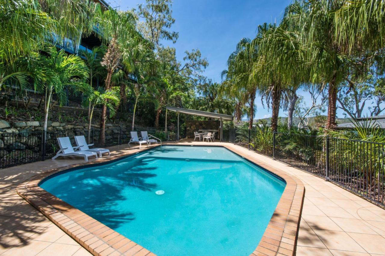 Shorelines 31 Renovated Upmarket Two Bedroom Apartment With Ocean Views And Buggy Hamilton Island Exterior photo